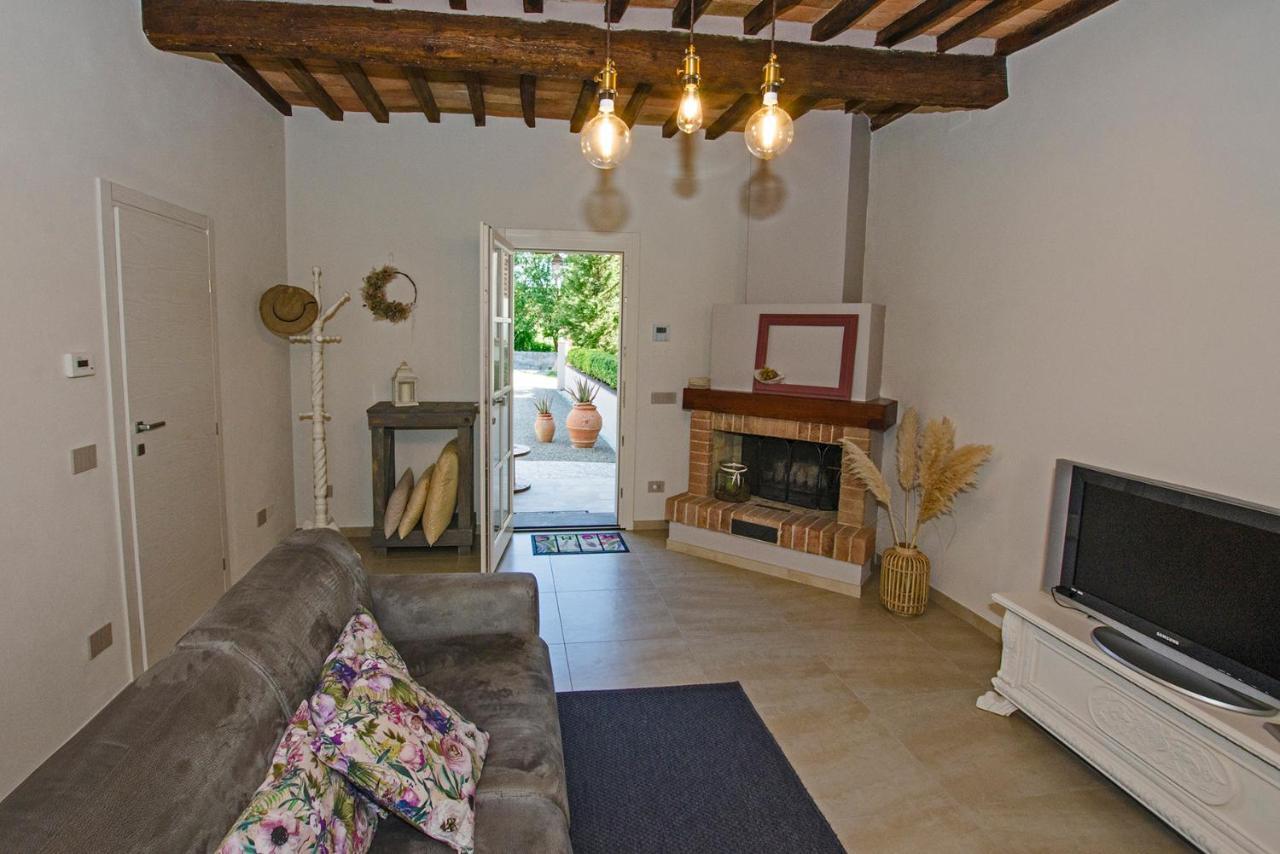 Poggio Al Sole Apartment Montespertoli Bagian luar foto