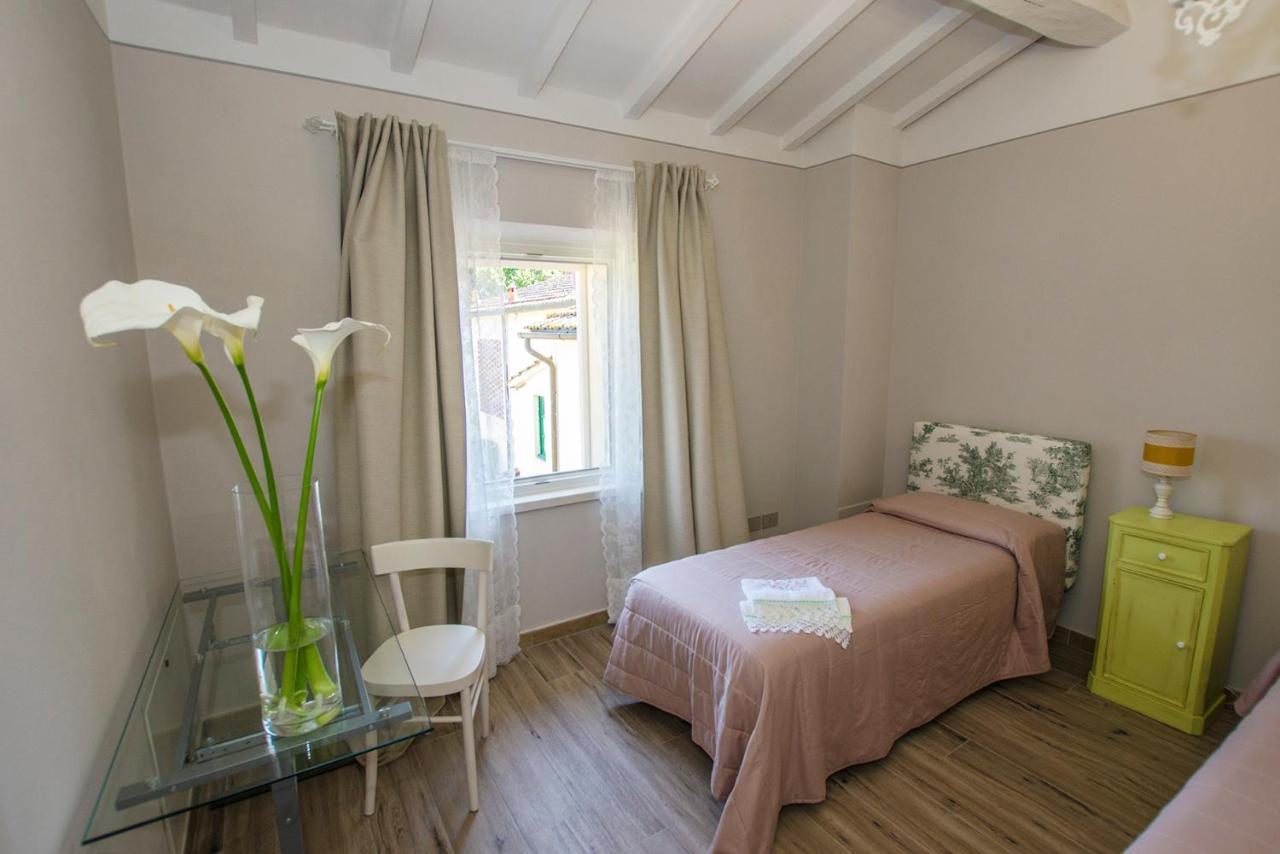 Poggio Al Sole Apartment Montespertoli Bagian luar foto